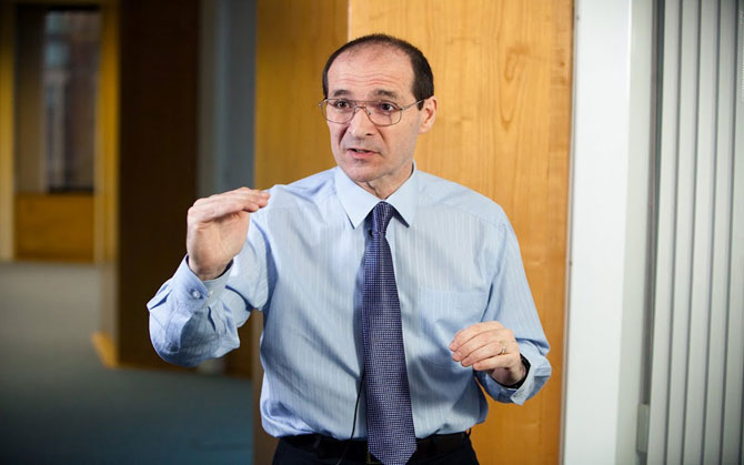 Dr Patrick Dixon